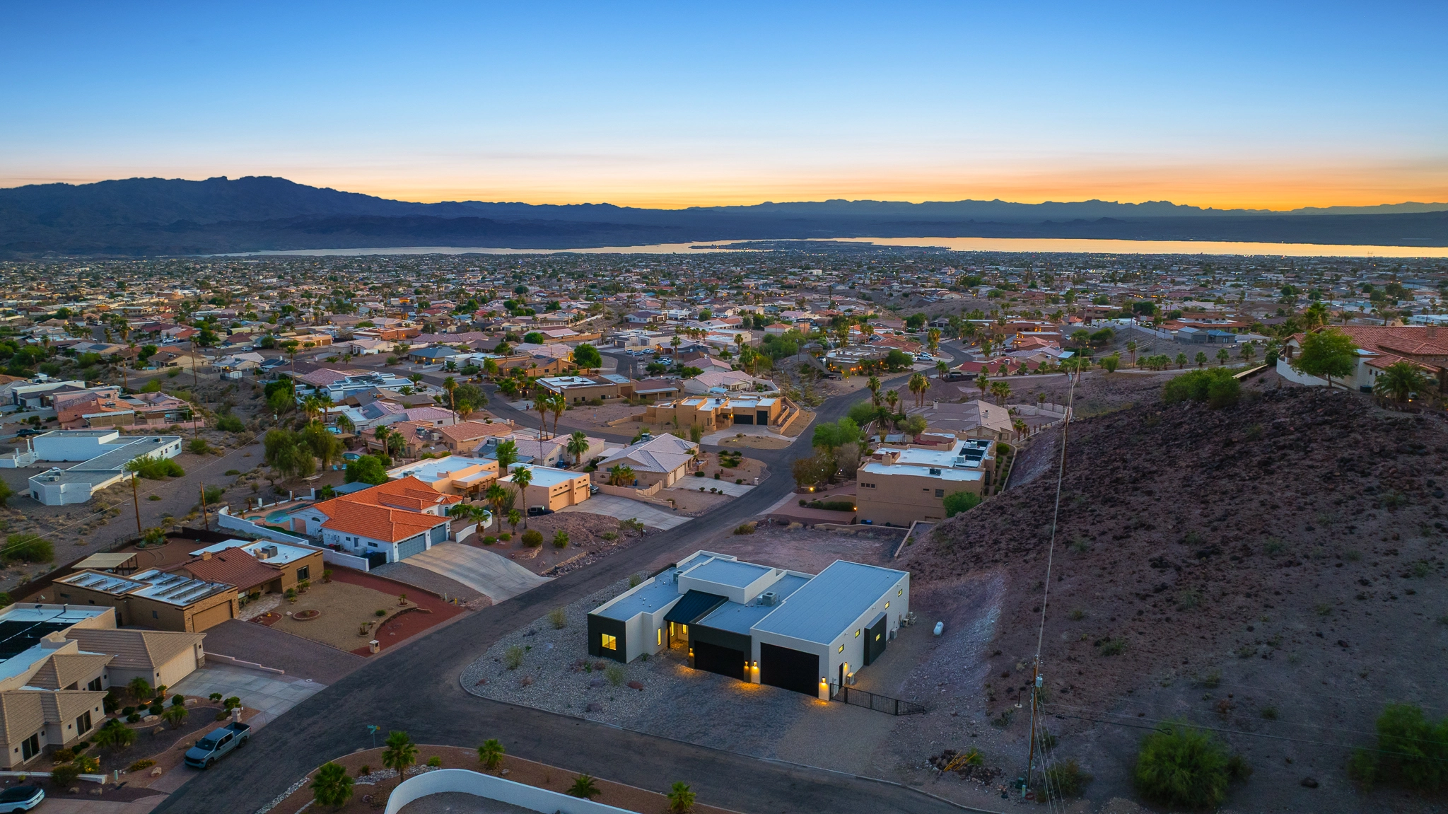 4085 Blackhill Bay Lake Havasu City, AZ-83