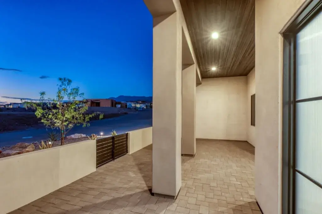 6265AviendaDeLasColinasEveningReshoot_12-1024x682