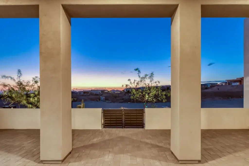 6265AviendaDeLasColinasEveningReshoot_13-1024x682