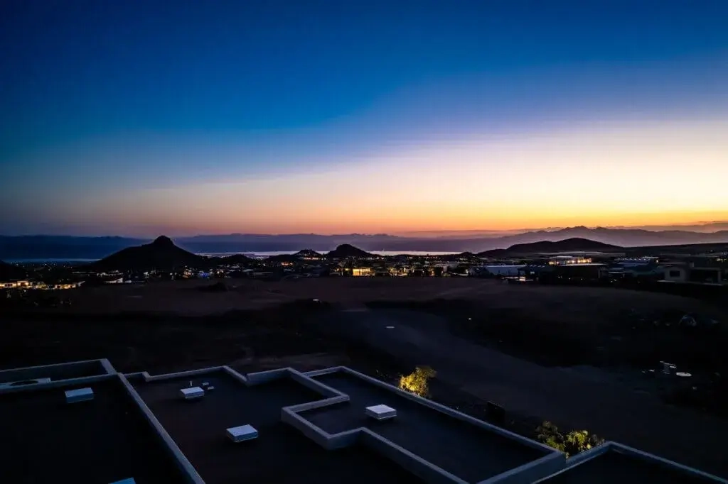 6265AviendaDeLasColinasEveningReshoot_69-1024x682