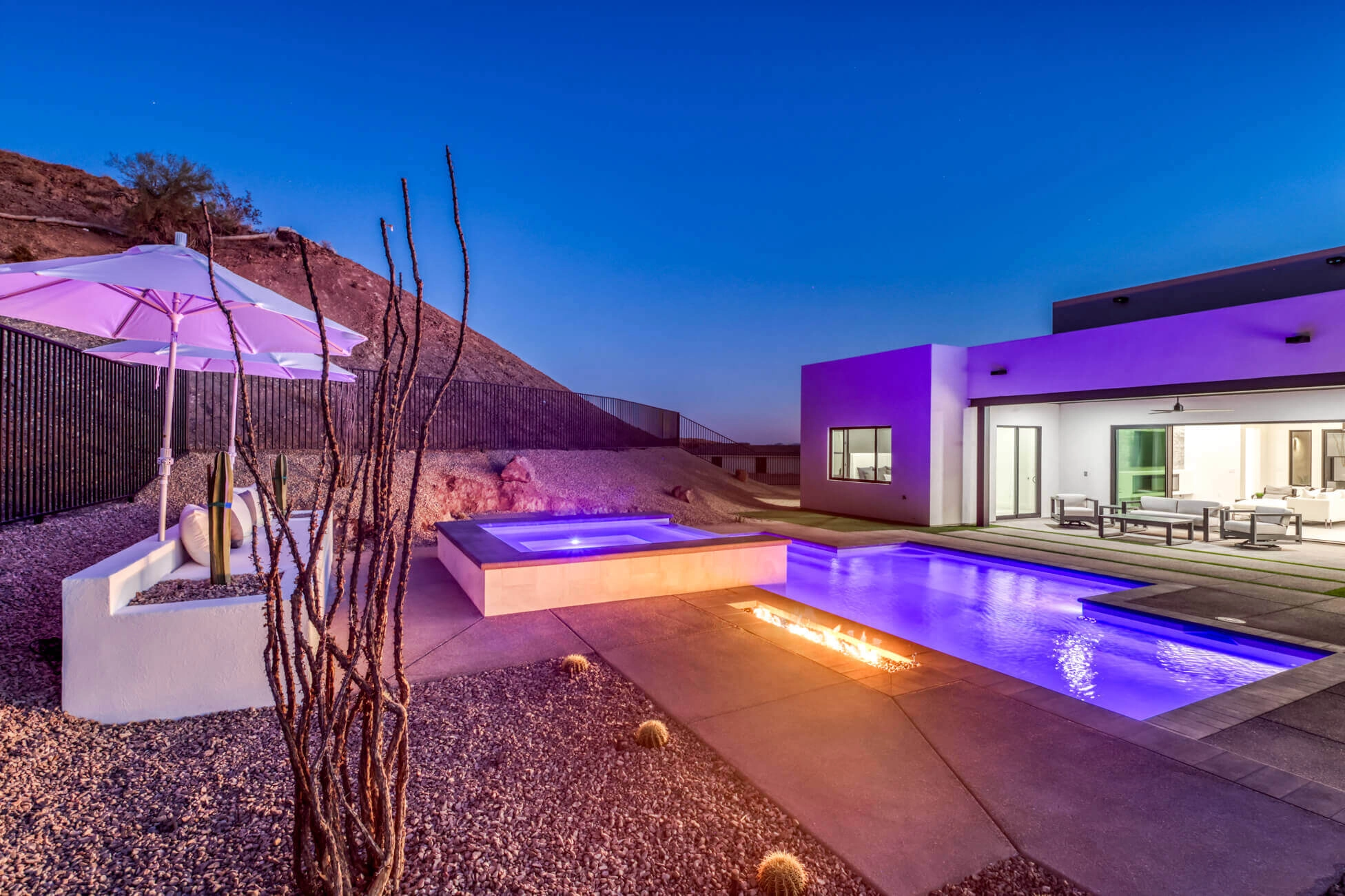 6299AviendaDeLasColinasEvening_44