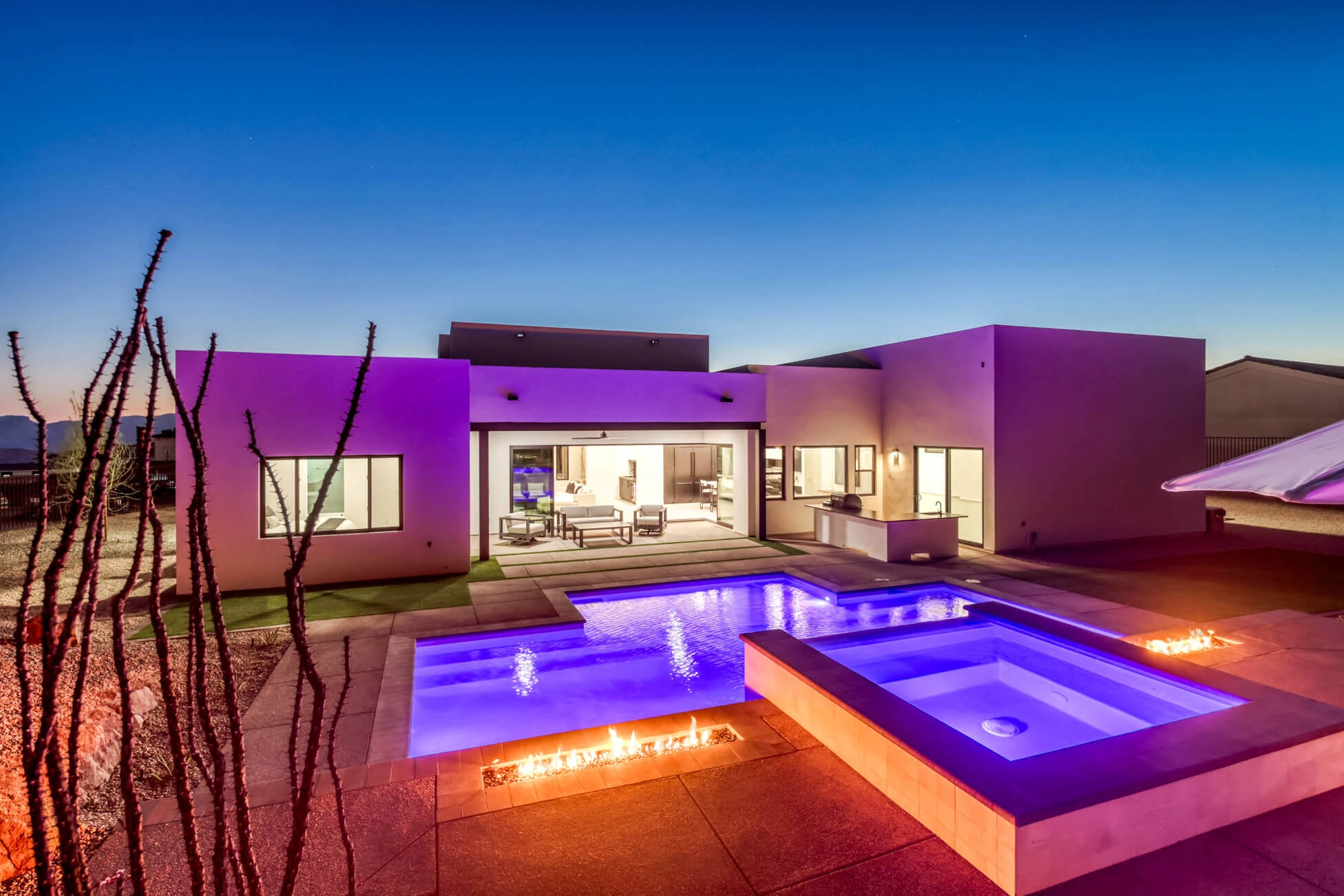 6299AviendaDeLasColinasEvening_47