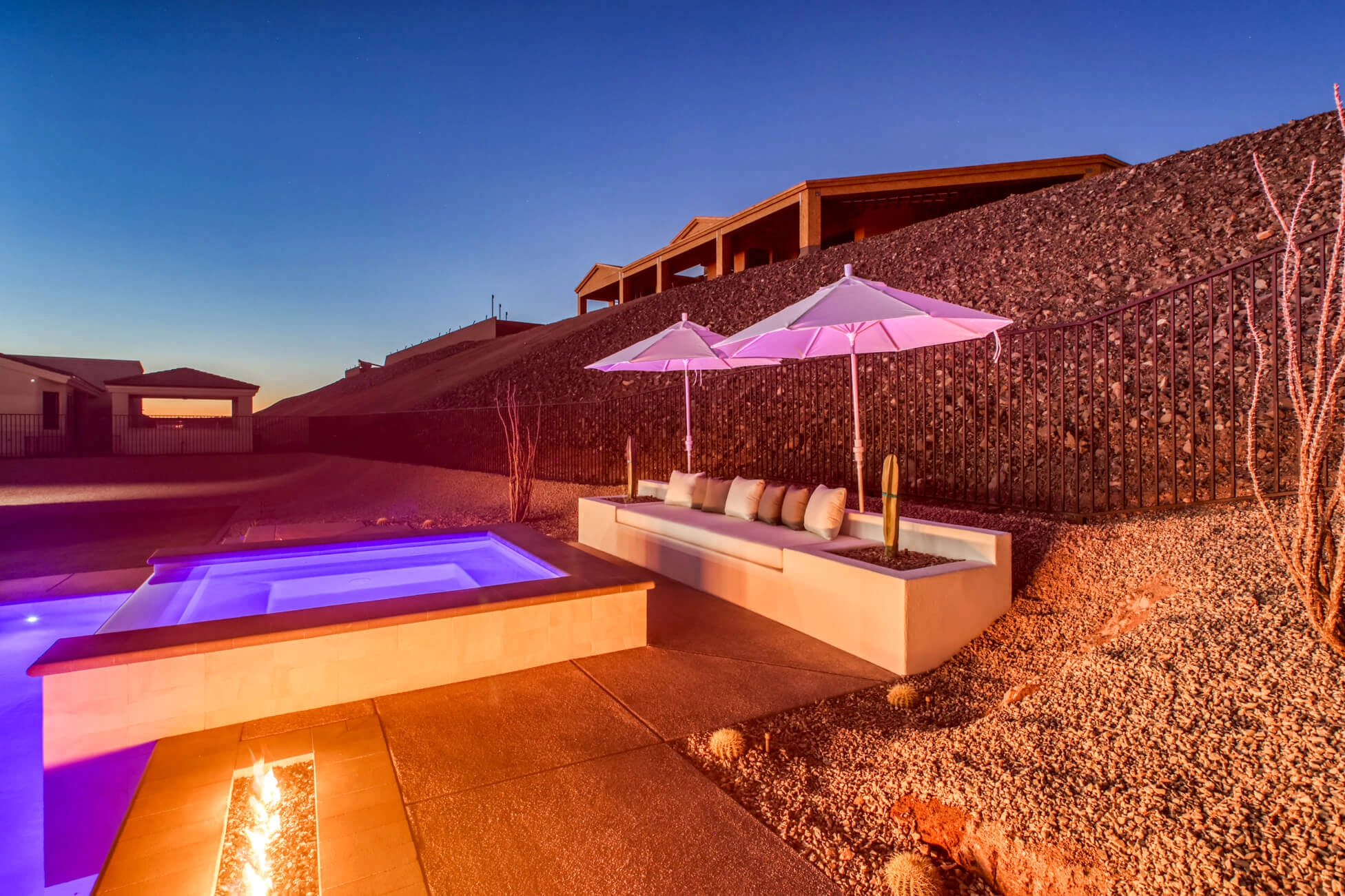 6299AviendaDeLasColinasEvening_49