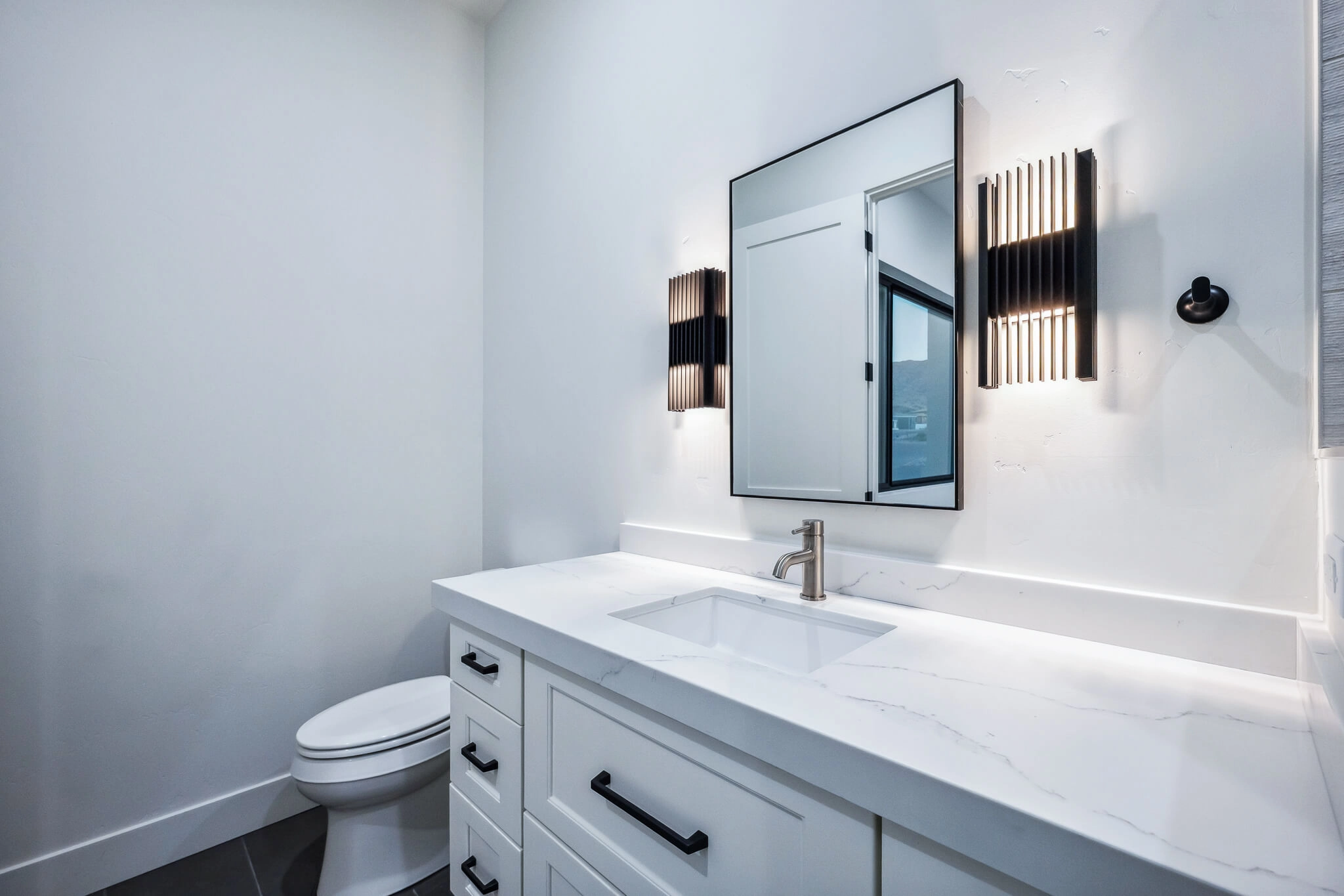 ROLLING STONE, LHC, AZ-076