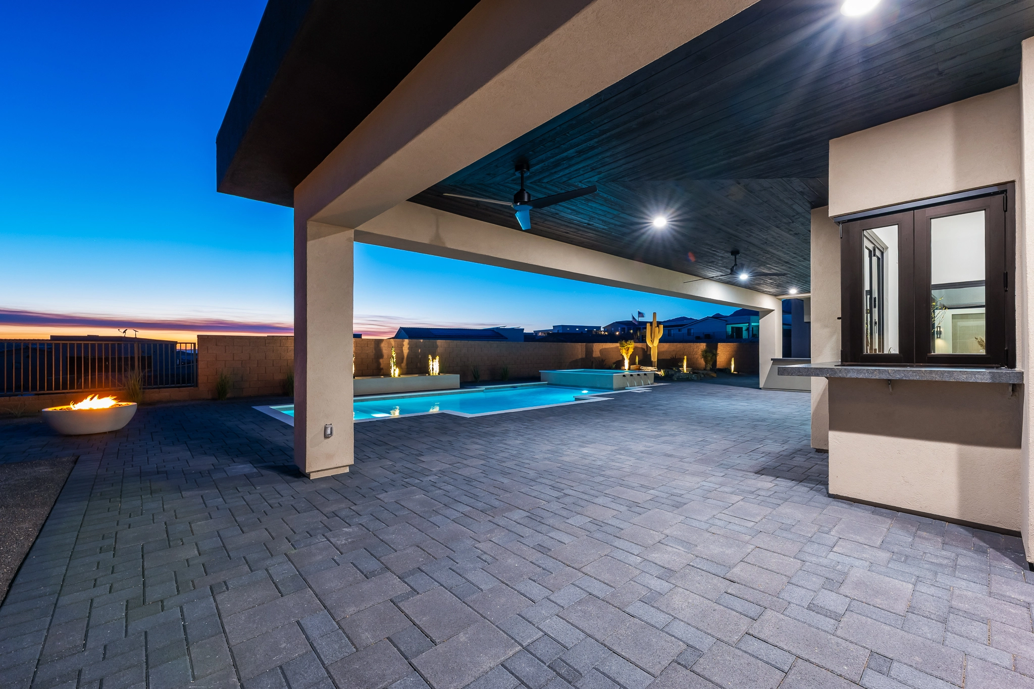 ROLLING STONE, LHC, AZ-099