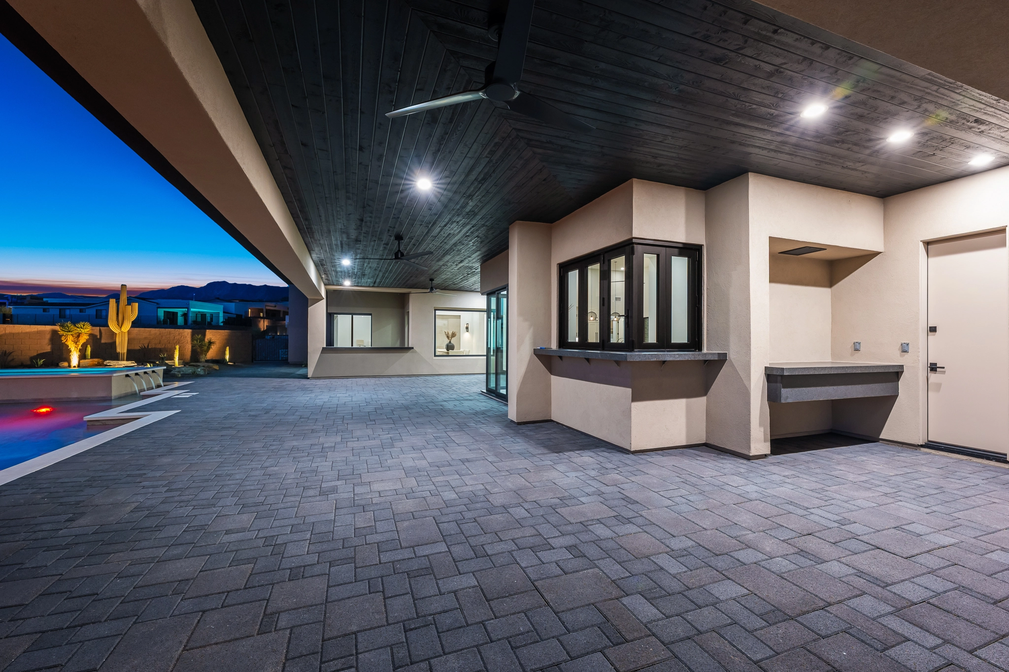 ROLLING STONE, LHC, AZ-100