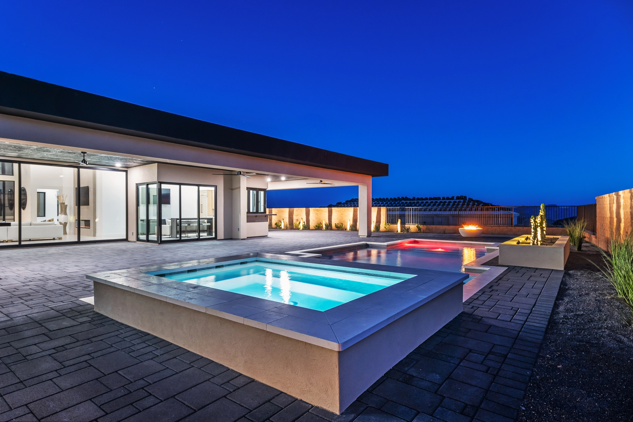 ROLLING STONE, LHC, AZ-110