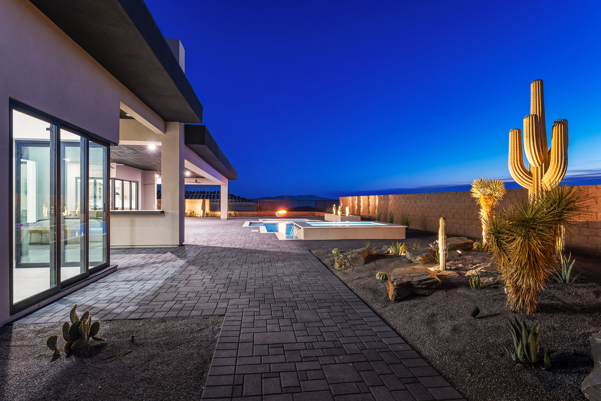 ROLLING STONE, LHC, AZ-112