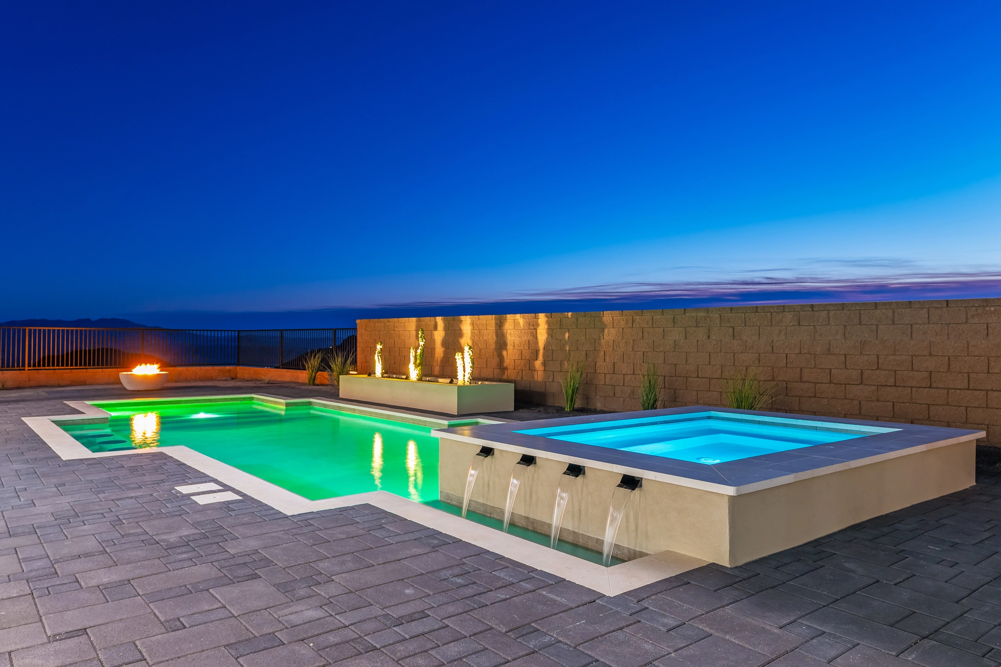 ROLLING STONE, LHC, AZ-113