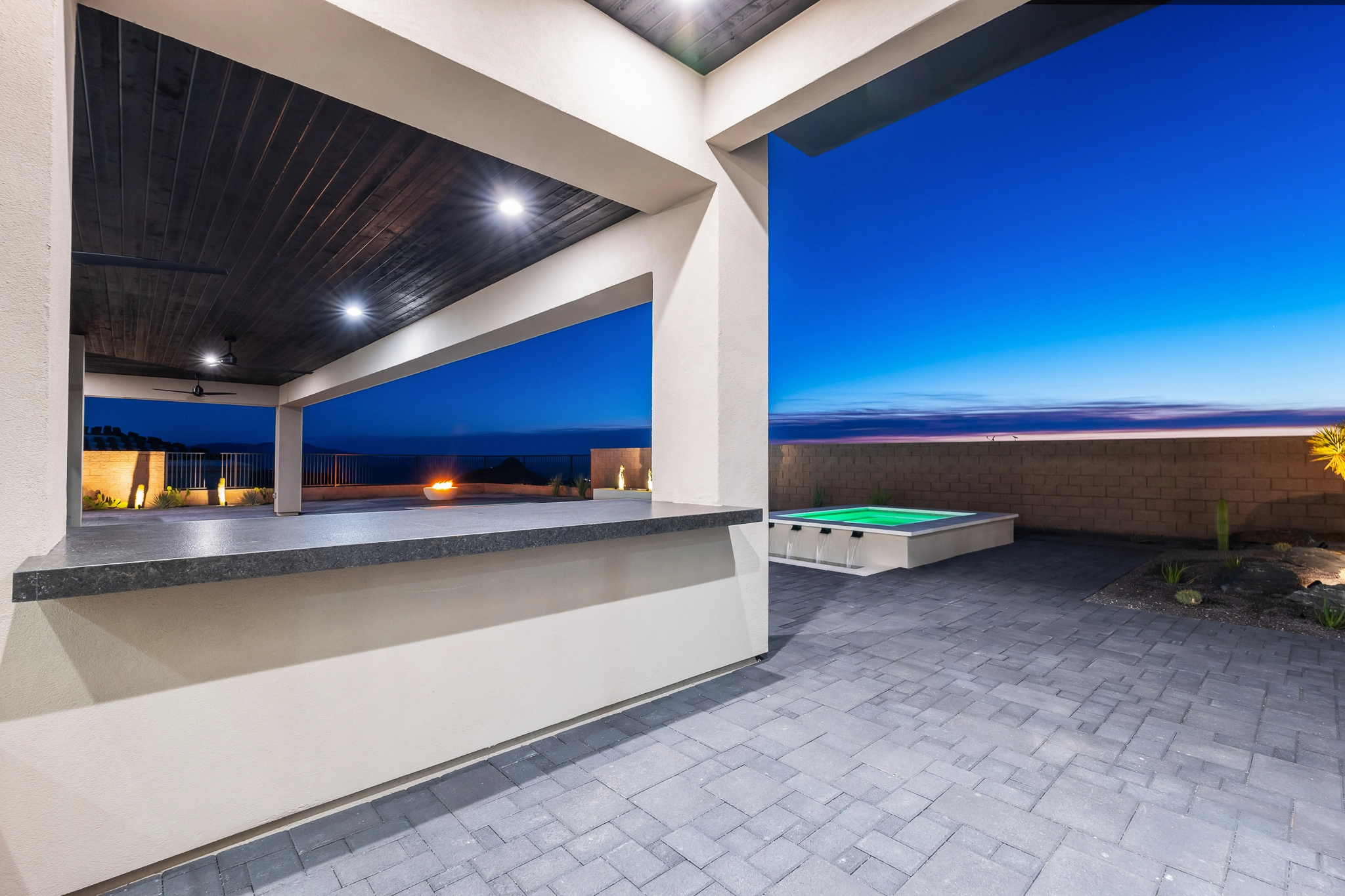 ROLLING STONE, LHC, AZ-115