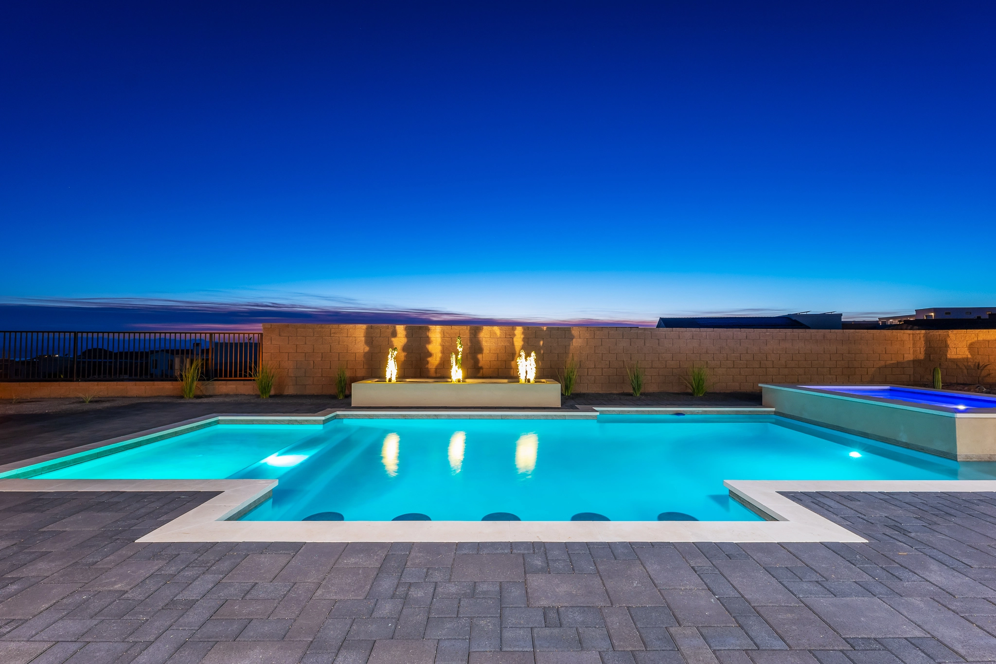 ROLLING STONE, LHC, AZ-117