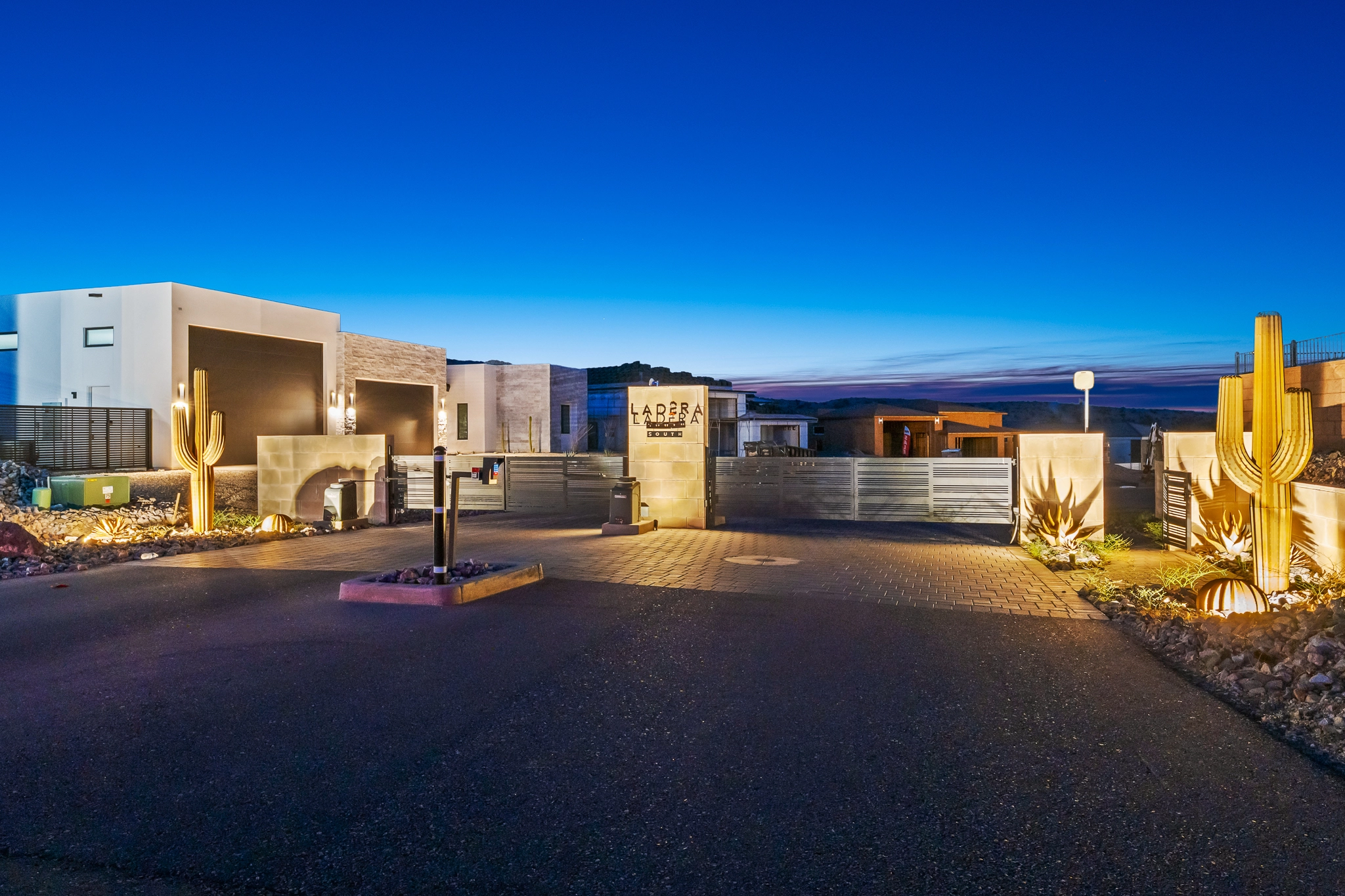 ROLLING STONE, LHC, AZ-119